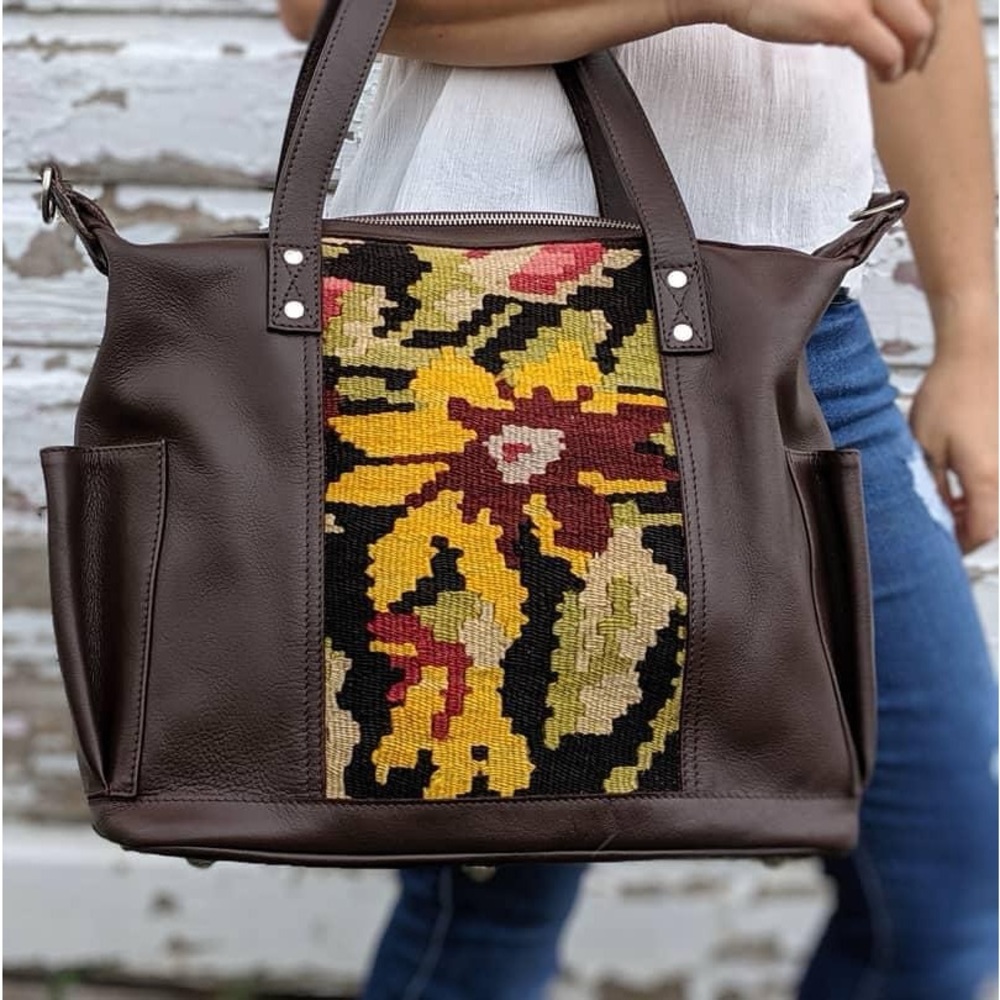 NEW Daja Designs one of a kind floral “Bella” convertible backpack carryall bag
